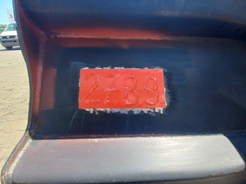 Łyżki do ładowarki CAT , JCB, CASE, SCORPION,KRAME - Cazo para Maquinaria de construcción: foto 5 Łyżki do ładowarki CAT , JCB, CASE, SCORPION,KRAME - Cazo para Maquinaria de construcción: foto 5