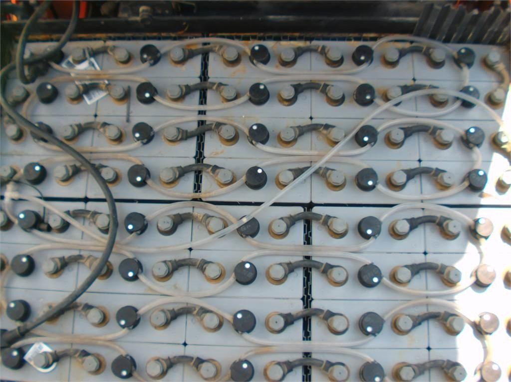 Toyota 8FBMKT25 - Carretilla elevadora eléctrica: foto 5 Toyota 8FBMKT25 - Carretilla elevadora eléctrica: foto 5