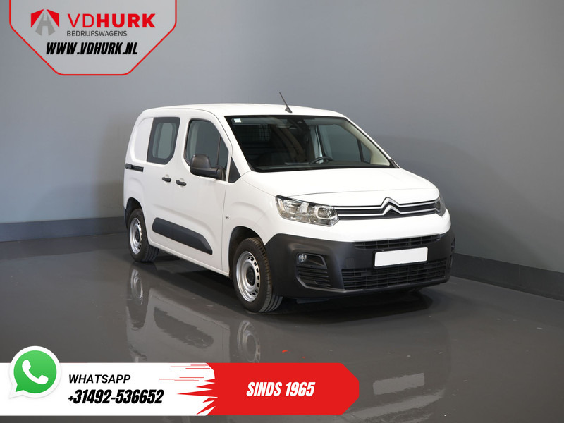 Citroën Berlingo 1.2 PureTech 110 pk BPM VRIJ! BENZINE/ PDC/ Cruise/ Airco - Furgoneta pequeña: foto 1 Citroën Berlingo 1.2 PureTech 110 pk BPM VRIJ! BENZINE/ PDC/ Cruise/ Airco - Furgoneta pequeña: foto 1