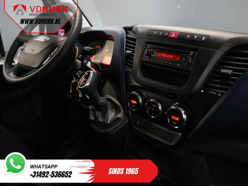 Iveco Daily 35C14D 2.3 140 pk Aut. ZF DC Dubbel Cabine 6 Pers./ Kipper/ Pick Up/ Open Laadbak/ Kieper/ 3.5t Trekverm./ Dubbel Lucht/ Gev.Sto - Caja abierta furgoneta, Furgoneta combi: foto 3 Iveco Daily 35C14D 2.3 140 pk Aut. ZF DC Dubbel Cabine 6 Pers./ Kipper/ Pick Up/ Open Laadbak/ Kieper/ 3.5t Trekverm./ Dubbel Lucht/ Gev.Sto - Caja abierta furgoneta, Furgoneta combi: foto 3
