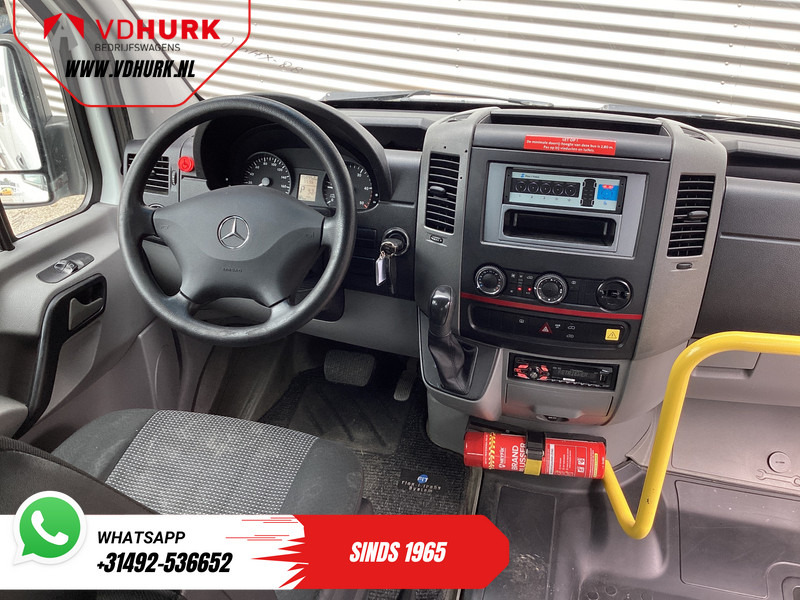 Mercedes-Benz Sprinter 313 2.2 CDI Aut. L2H2 €11.132 Incl. BTW BPM VRIJ! EXPORT ONLY Combi/ 9 Persoons/ Kombi/ 9P/ Airco/ Rolstoellift - Minibús, Furgoneta de pasajeros: foto 3 Mercedes-Benz Sprinter 313 2.2 CDI Aut. L2H2 €11.132 Incl. BTW BPM VRIJ! EXPORT ONLY Combi/ 9 Persoons/ Kombi/ 9P/ Airco/ Rolstoellift - Minibús, Furgoneta de pasajeros: foto 3