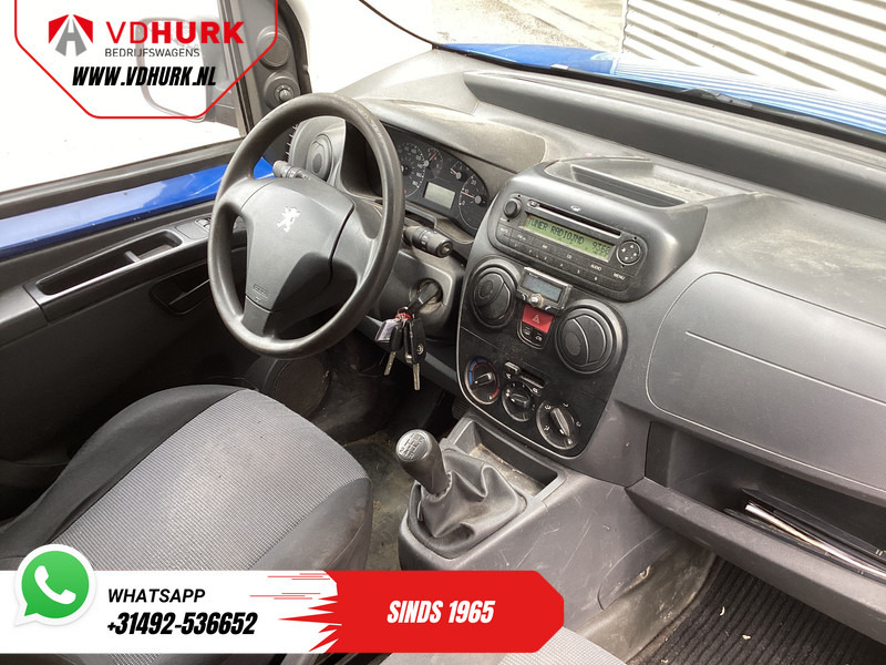 Peugeot Bipper 1.4 HDi EXPORT ONLY Rijdt prima/ APK 01-2026/ Carkit/ Betimmerd/ Radio/ Trekhaak - Furgoneta pequeña: foto 3 Peugeot Bipper 1.4 HDi EXPORT ONLY Rijdt prima/ APK 01-2026/ Carkit/ Betimmerd/ Radio/ Trekhaak - Furgoneta pequeña: foto 3