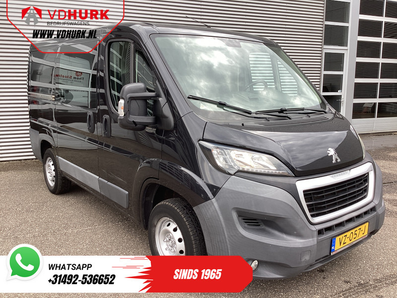 Peugeot Boxer 2.0 HDI 130 pk EXPORT Climate/ Cruise/ Gev. Stoel/ Navi/ PDC/ Trekhaak/ 2.5t Trekverm. - Furgoneta pequeña: foto 1 Peugeot Boxer 2.0 HDI 130 pk EXPORT Climate/ Cruise/ Gev. Stoel/ Navi/ PDC/ Trekhaak/ 2.5t Trekverm. - Furgoneta pequeña: foto 1