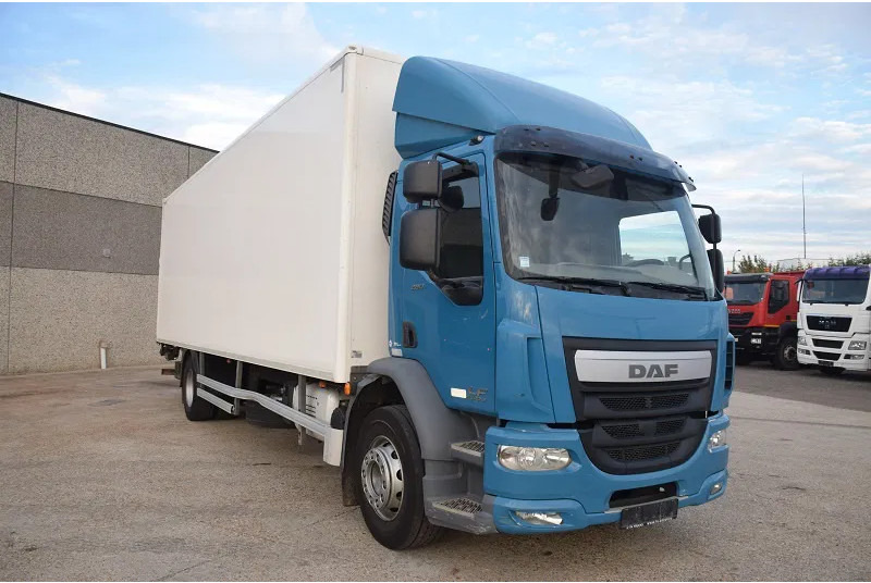 DAF LF 280 - Camión caja cerrada: foto 5 DAF LF 280 - Camión caja cerrada: foto 5
