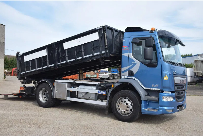DAF LF 310 - Camión volquete: foto 2 DAF LF 310 - Camión volquete: foto 2