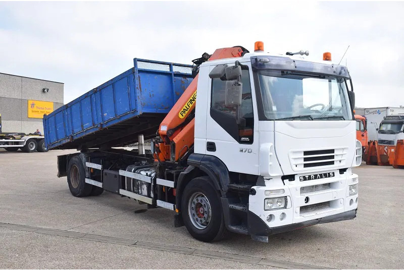 Iveco Stralis 270 - Camión volquete: foto 1 Iveco Stralis 270 - Camión volquete: foto 1