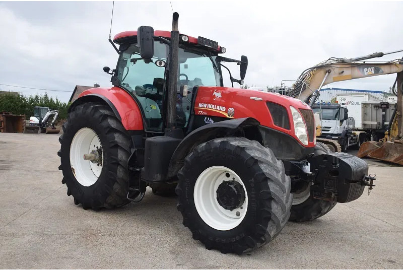 New Holland T7.270 4WD SA T7.270 4WD SA - Maquinaria agrícola: foto 3 New Holland T7.270 4WD SA T7.270 4WD SA - Maquinaria agrícola: foto 3