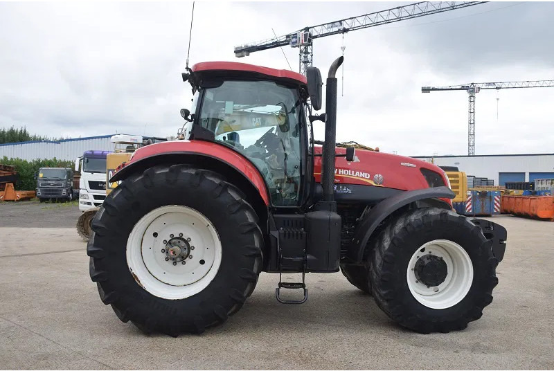 New Holland T7.270 4WD SA T7.270 4WD SA - Maquinaria agrícola: foto 5 New Holland T7.270 4WD SA T7.270 4WD SA - Maquinaria agrícola: foto 5