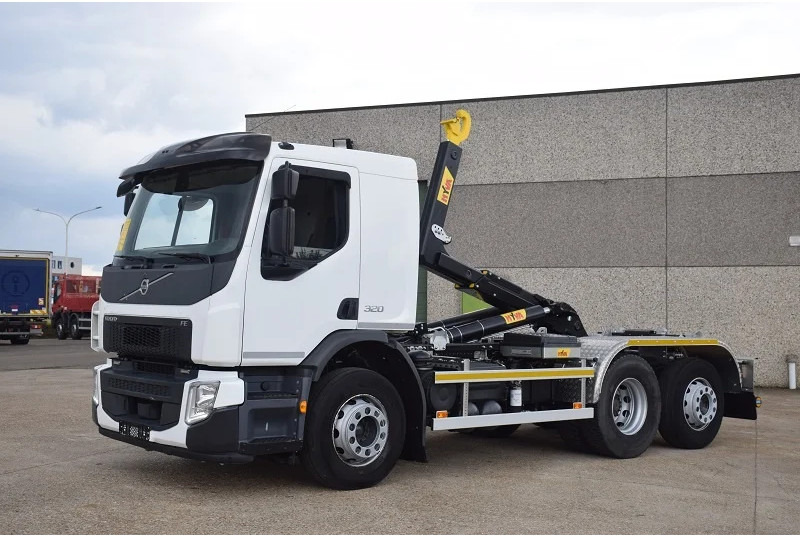 Volvo FE 320 - Camión multibasculante: foto 1 Volvo FE 320 - Camión multibasculante: foto 1