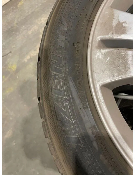 Kumho Kumho banden met Mercedes velgen 255/50 R19 107V - Neumáticos y llantas para Coche: foto 3 Kumho Kumho banden met Mercedes velgen 255/50 R19 107V - Neumáticos y llantas para Coche: foto 3