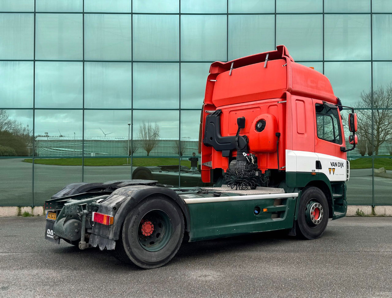 DAF CF 85.460 Only 229.800 KM Retarder - Intarder 2x Tanks Tires 90 NL Truck - Cabeza tractora: foto 4 DAF CF 85.460 Only 229.800 KM Retarder - Intarder 2x Tanks Tires 90 NL Truck - Cabeza tractora: foto 4