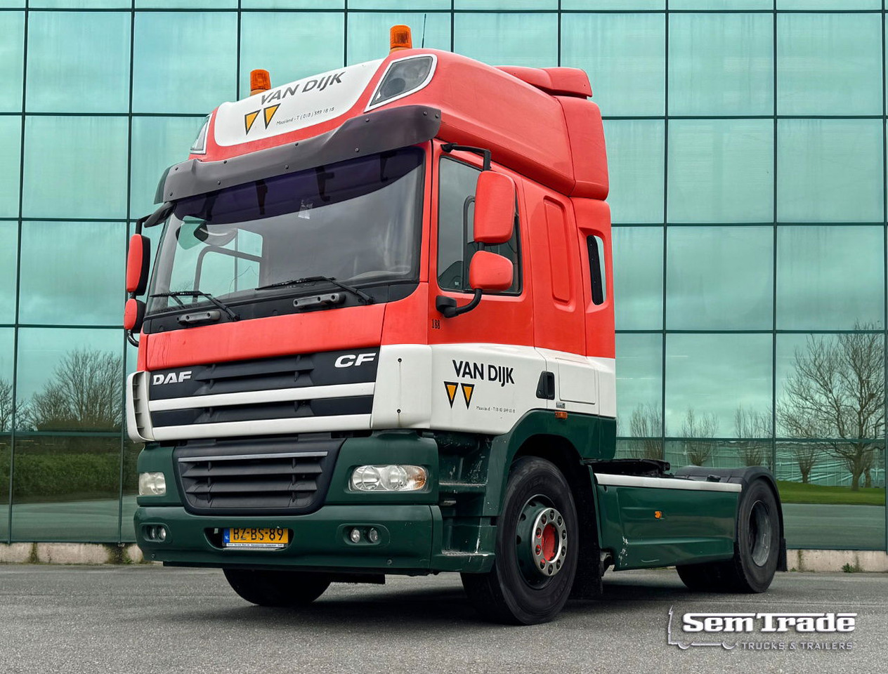 DAF CF 85.460 Only 229.800 KM Retarder - Intarder 2x Tanks Tires 90 NL Truck - Cabeza tractora: foto 1 DAF CF 85.460 Only 229.800 KM Retarder - Intarder 2x Tanks Tires 90 NL Truck - Cabeza tractora: foto 1