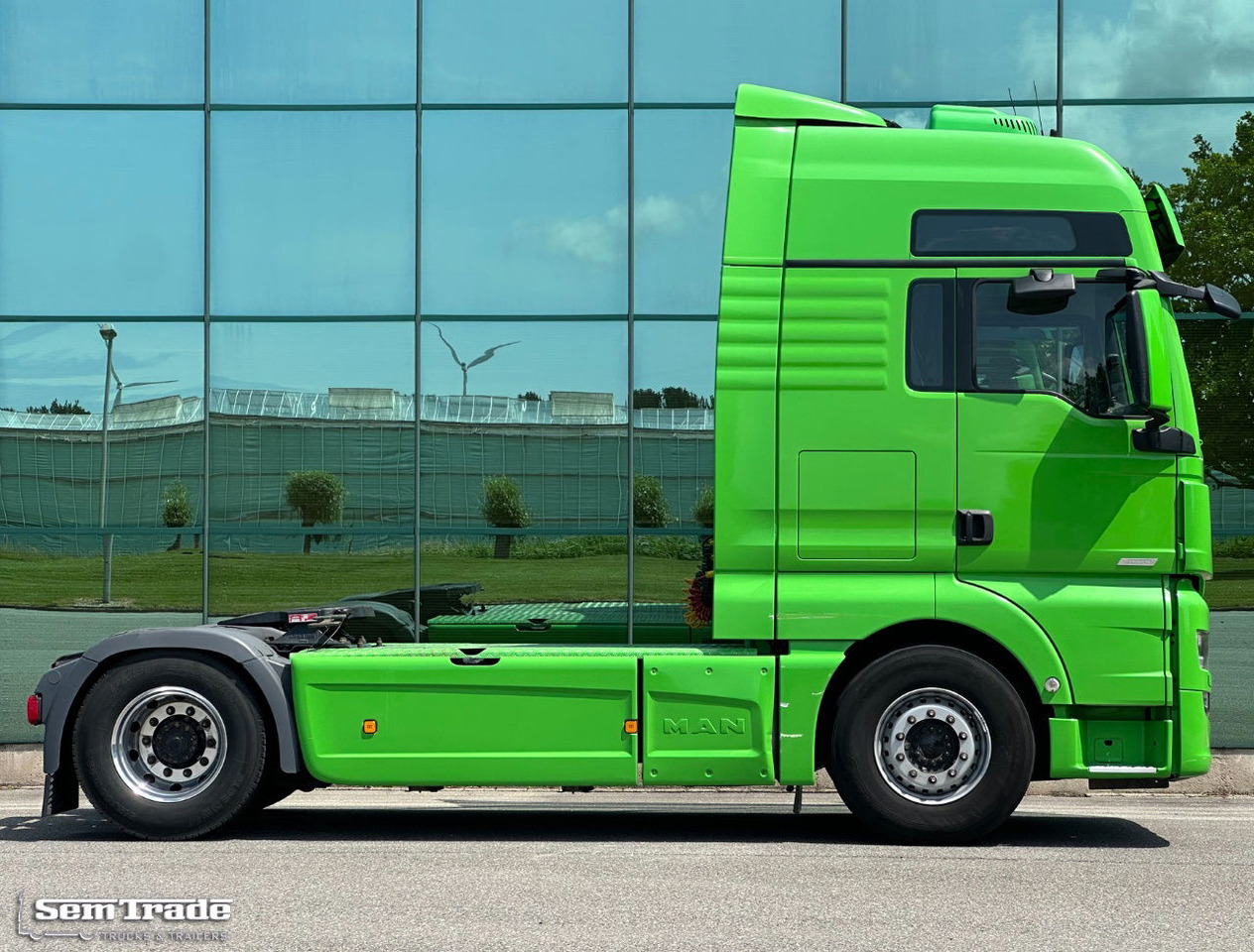 MAN TGX 18.460 Euro 6 Only 697.000 KM 2X Tanks TOP Condition BE-Truck - Cabeza tractora: foto 5 MAN TGX 18.460 Euro 6 Only 697.000 KM 2X Tanks TOP Condition BE-Truck - Cabeza tractora: foto 5