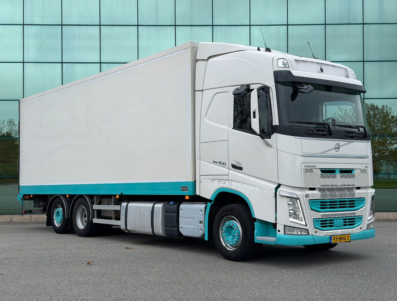 Volvo FH 420 6X2 Globetrotter Heiwo BOX 875 x 250 x 272 CM IN Thermo King T-800 490.000 KM TOP Condition NL Truck - Camión frigorífico: foto 5 Volvo FH 420 6X2 Globetrotter Heiwo BOX 875 x 250 x 272 CM IN Thermo King T-800 490.000 KM TOP Condition NL Truck - Camión frigorífico: foto 5