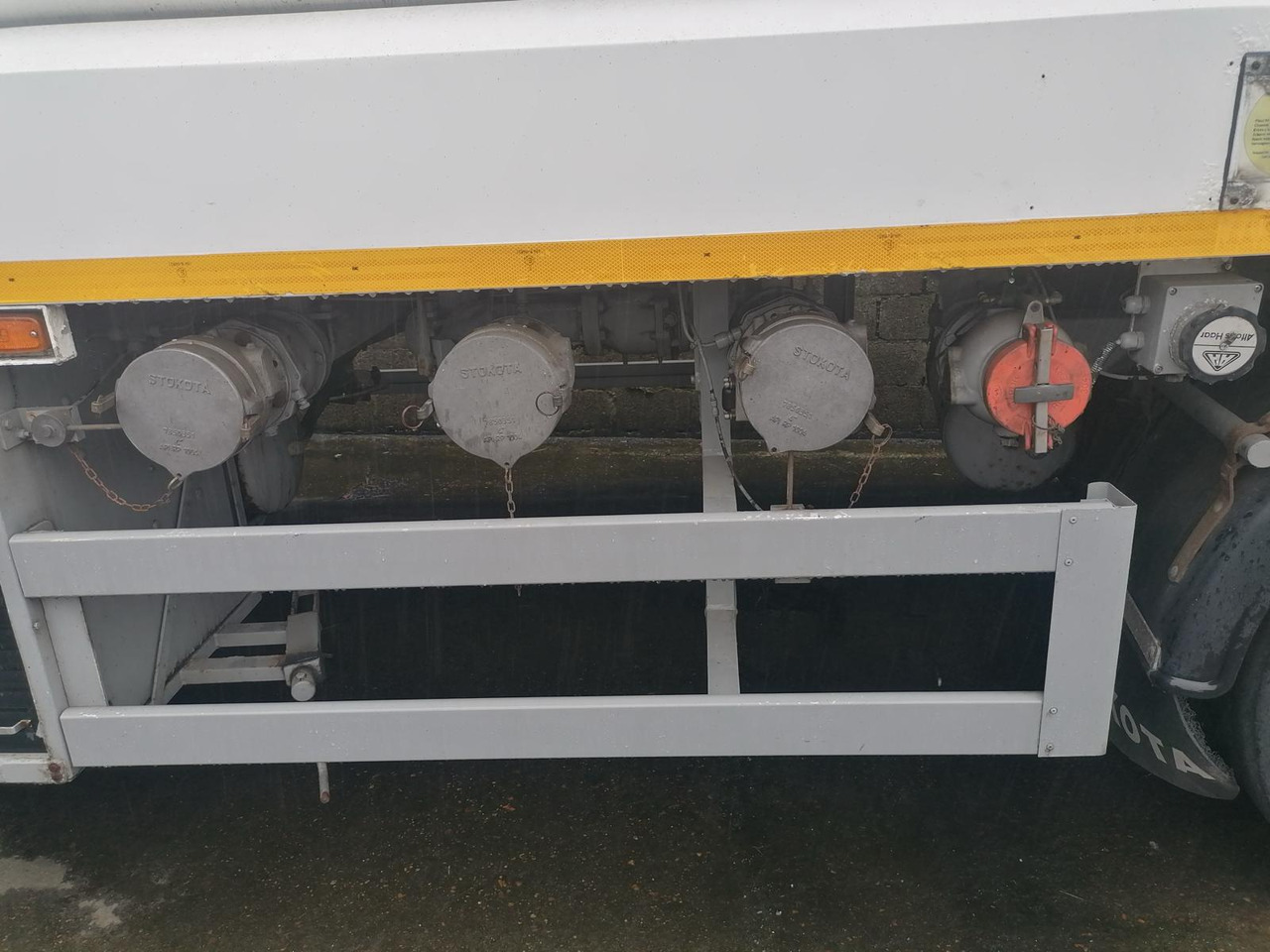 STOKOTA 20000 L, BOTTOM and TOP LOADING - Remolque cisterna: foto 5 STOKOTA 20000 L, BOTTOM and TOP LOADING - Remolque cisterna: foto 5