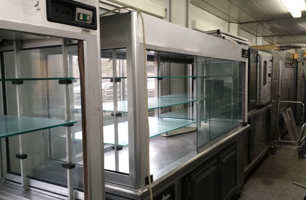 Tour refrigere Gastro ou 600x400 Armoires froides Self de presentation Table de decoupe refrigeree - Maquinaria de alimentación: foto 5 Tour refrigere Gastro ou 600x400 Armoires froides Self de presentation Table de decoupe refrigeree - Maquinaria de alimentación: foto 5