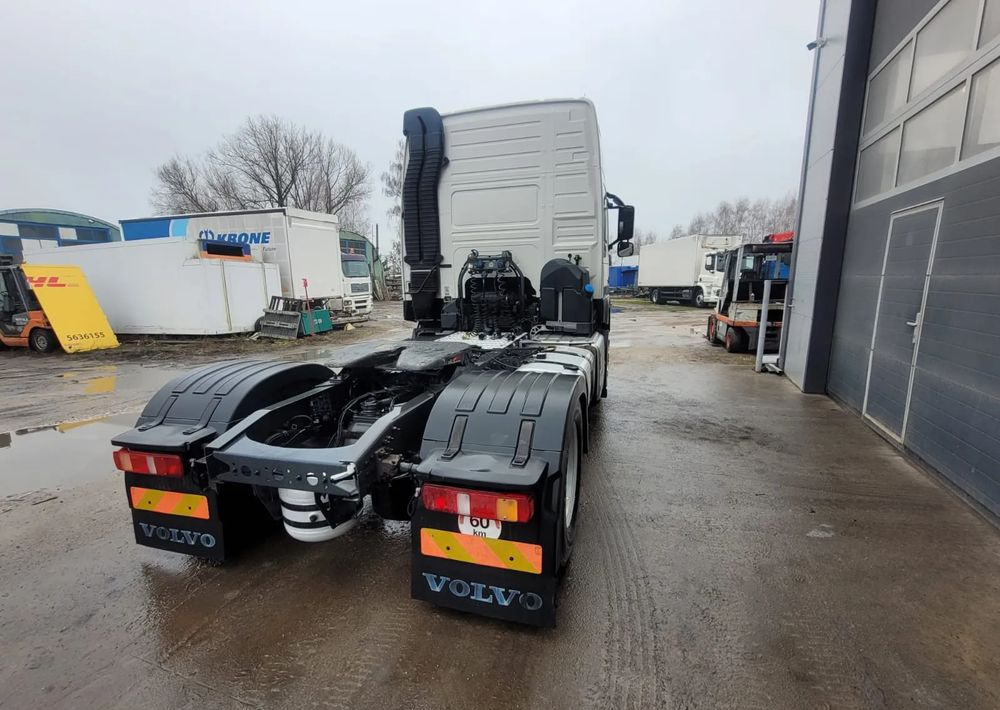 Volvo Volvo FM 450 ADR E6 ciągnik siodłowy - Cabeza tractora: foto 3 Volvo Volvo FM 450 ADR E6 ciągnik siodłowy - Cabeza tractora: foto 3