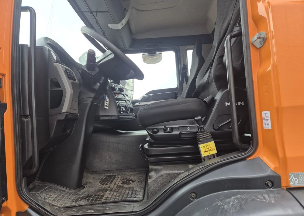 Leasing de  MAN TGS 41.460 oxo WYWROTKA tylnozasypowa KH-KIPPER EURO 6 MAN TGS 41.460 oxo WYWROTKA tylnozasypowa KH-KIPPER EURO 6: foto 15