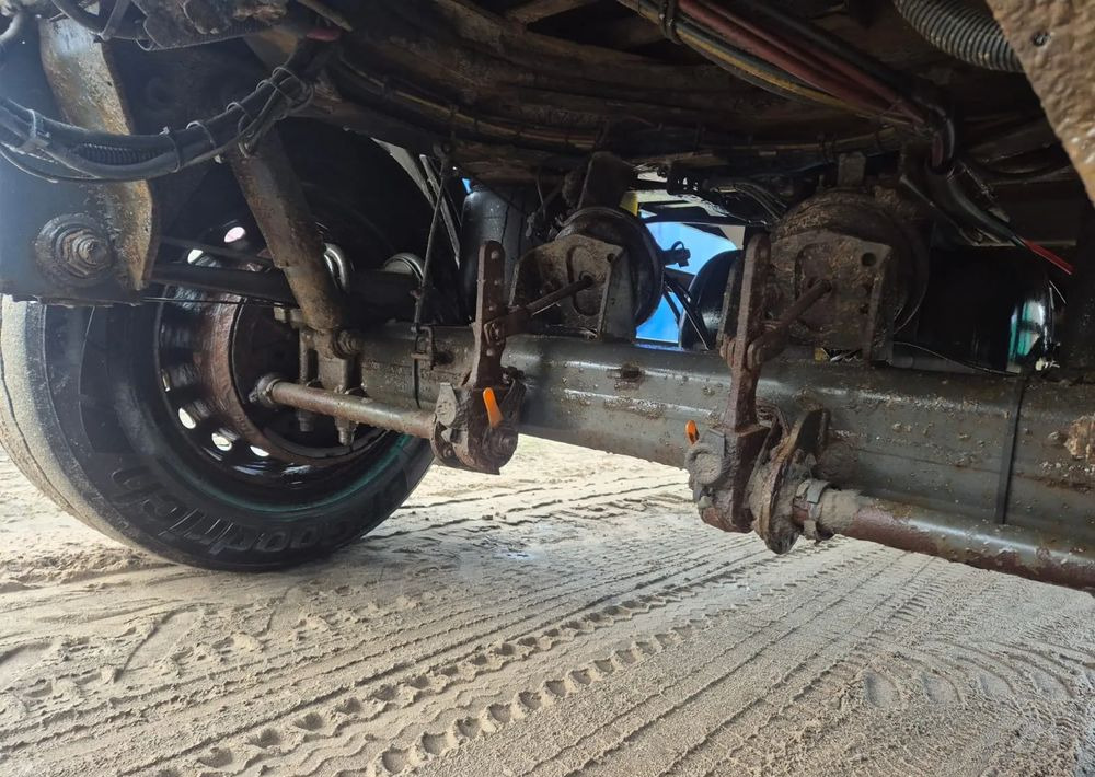 Remolque con toldo Schmitz Cargobull: foto 11 Remolque con toldo Schmitz Cargobull: foto 11