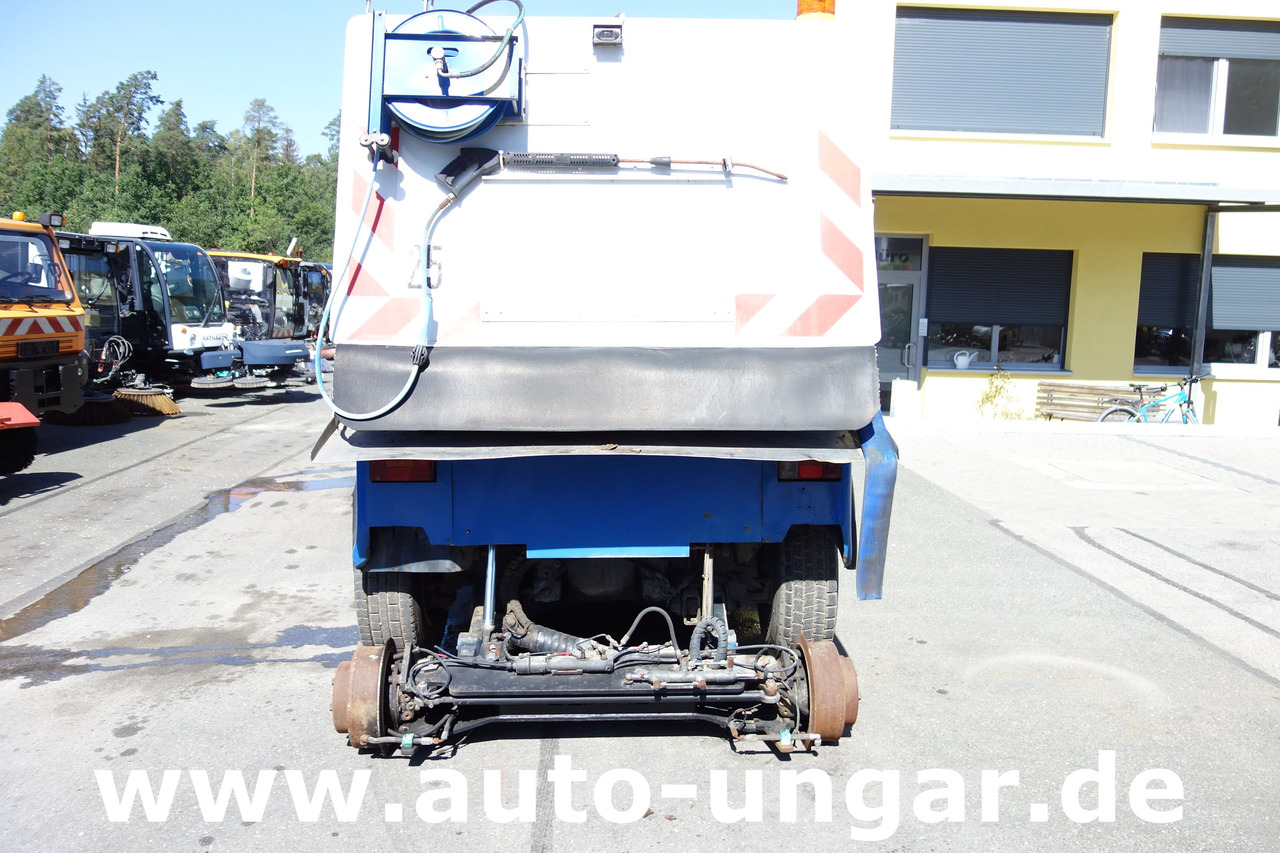 BUCHER CityCat CC5000 Schienenreiniger Kehrmaschine RailRoad Zweiweg - Barredora vial: foto 4 BUCHER CityCat CC5000 Schienenreiniger Kehrmaschine RailRoad Zweiweg - Barredora vial: foto 4