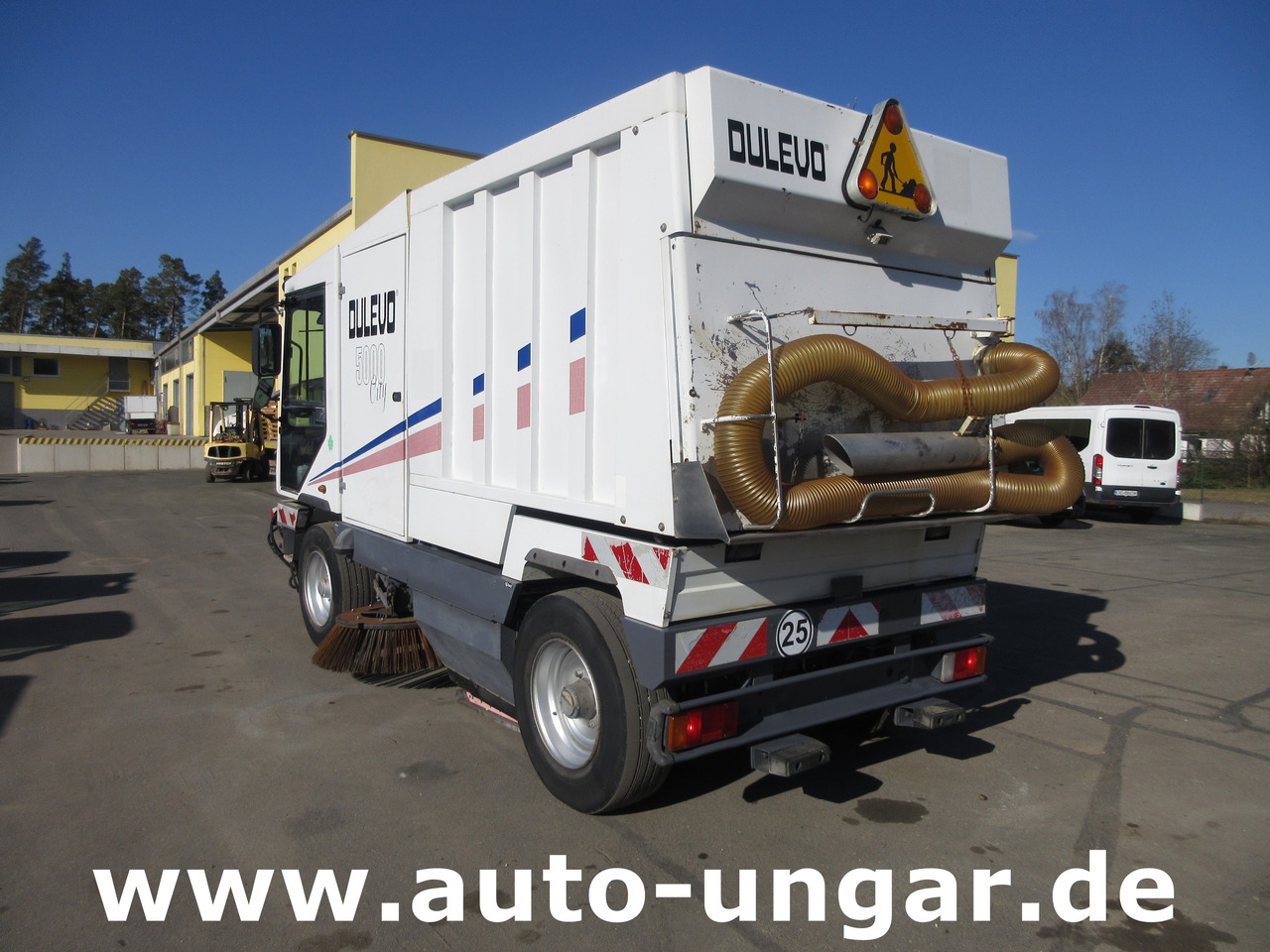 DULEVO 5000 City Hochentleerung Handsaugschlauch Frontbesen 4x4x4 - Barredora vial: foto 3 DULEVO 5000 City Hochentleerung Handsaugschlauch Frontbesen 4x4x4 - Barredora vial: foto 3
