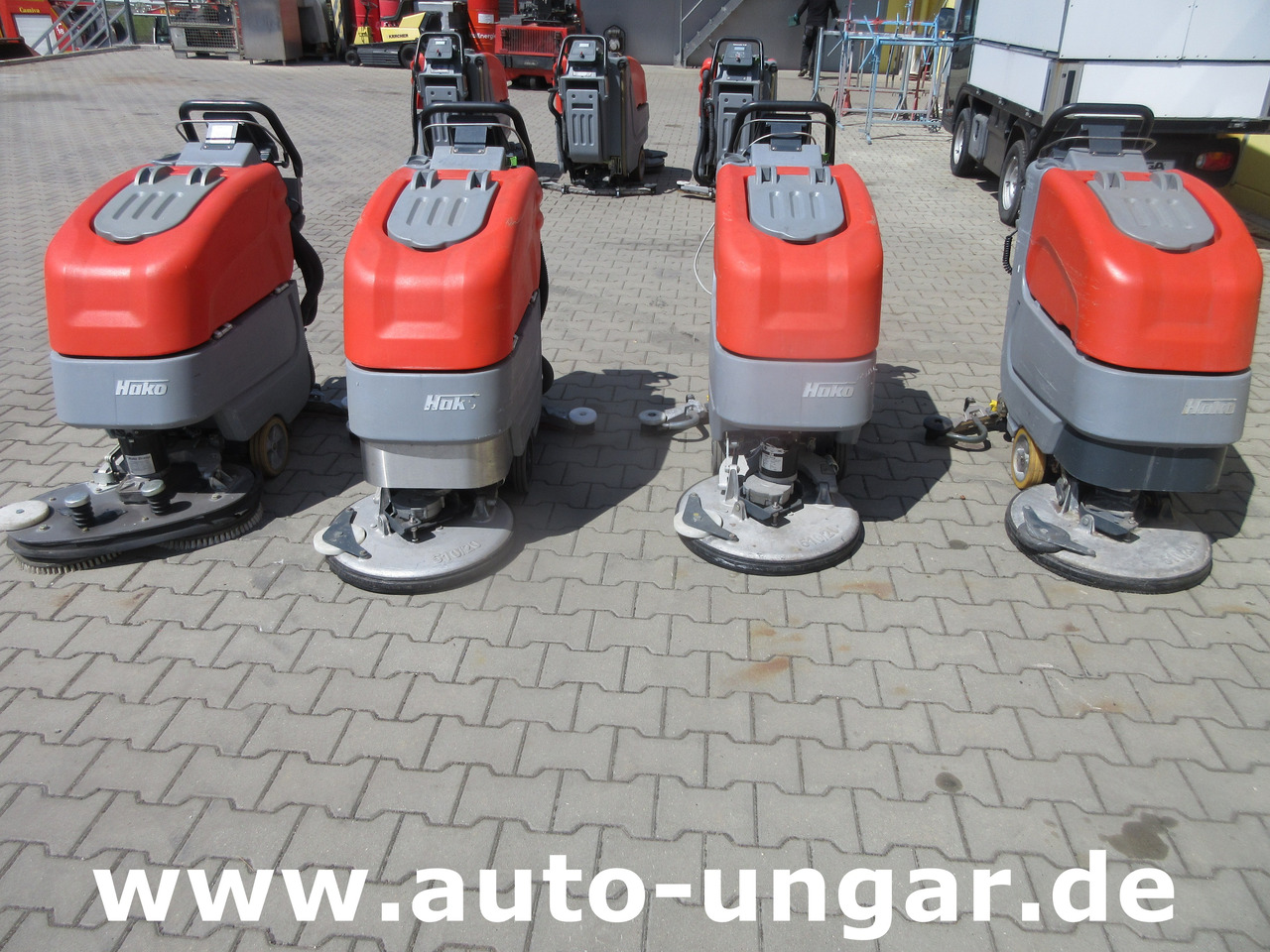 Hako B45 Scheuersaugmaschine B45CL eigener Antrieb Scrubber - Fregadora: foto 1 Hako B45 Scheuersaugmaschine B45CL eigener Antrieb Scrubber - Fregadora: foto 1