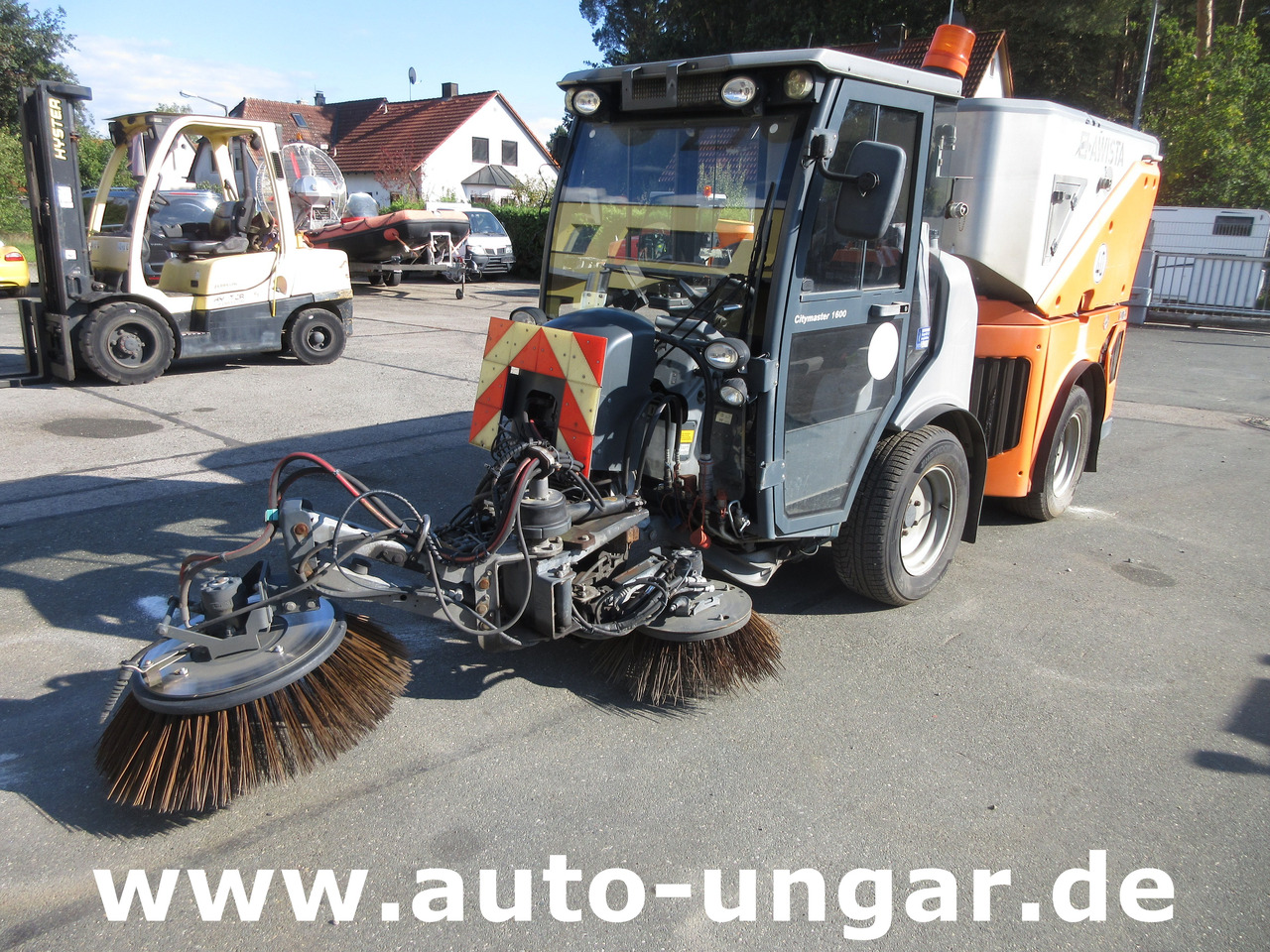 Hako CM 1600 Kehrmaschine 4x4 Baujahr 2018 3 Besen MOTORSCHADEN - Barredora vial: foto 3 Hako CM 1600 Kehrmaschine 4x4 Baujahr 2018 3 Besen MOTORSCHADEN - Barredora vial: foto 3