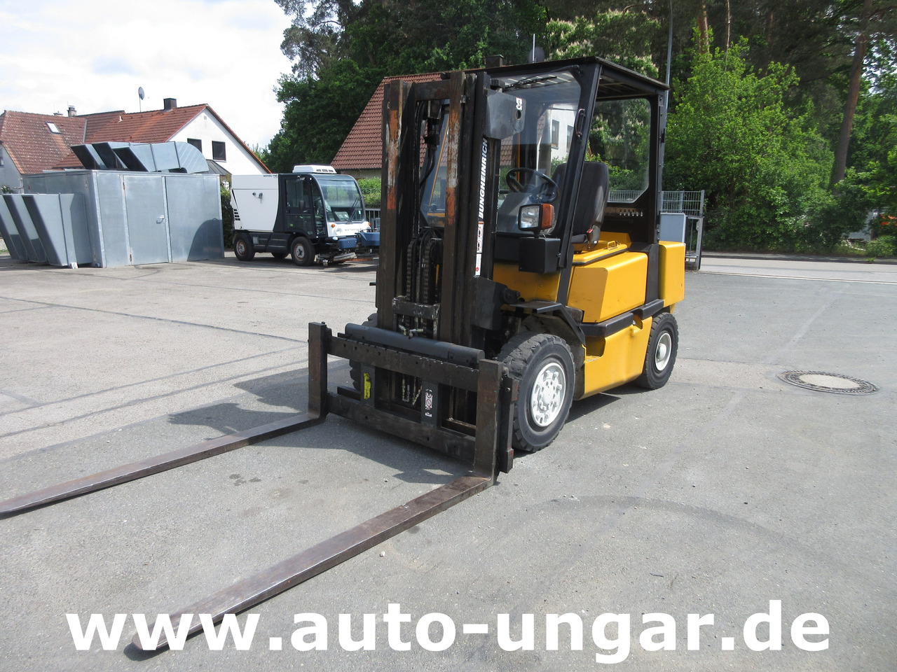 JUNGHEINRICH DFG 40 Diesel Gabelstapler 4.000kg Freihub Steinbock Yale Still Boss - Carretilla elevadora diésel: foto 1 JUNGHEINRICH DFG 40 Diesel Gabelstapler 4.000kg Freihub Steinbock Yale Still Boss - Carretilla elevadora diésel: foto 1