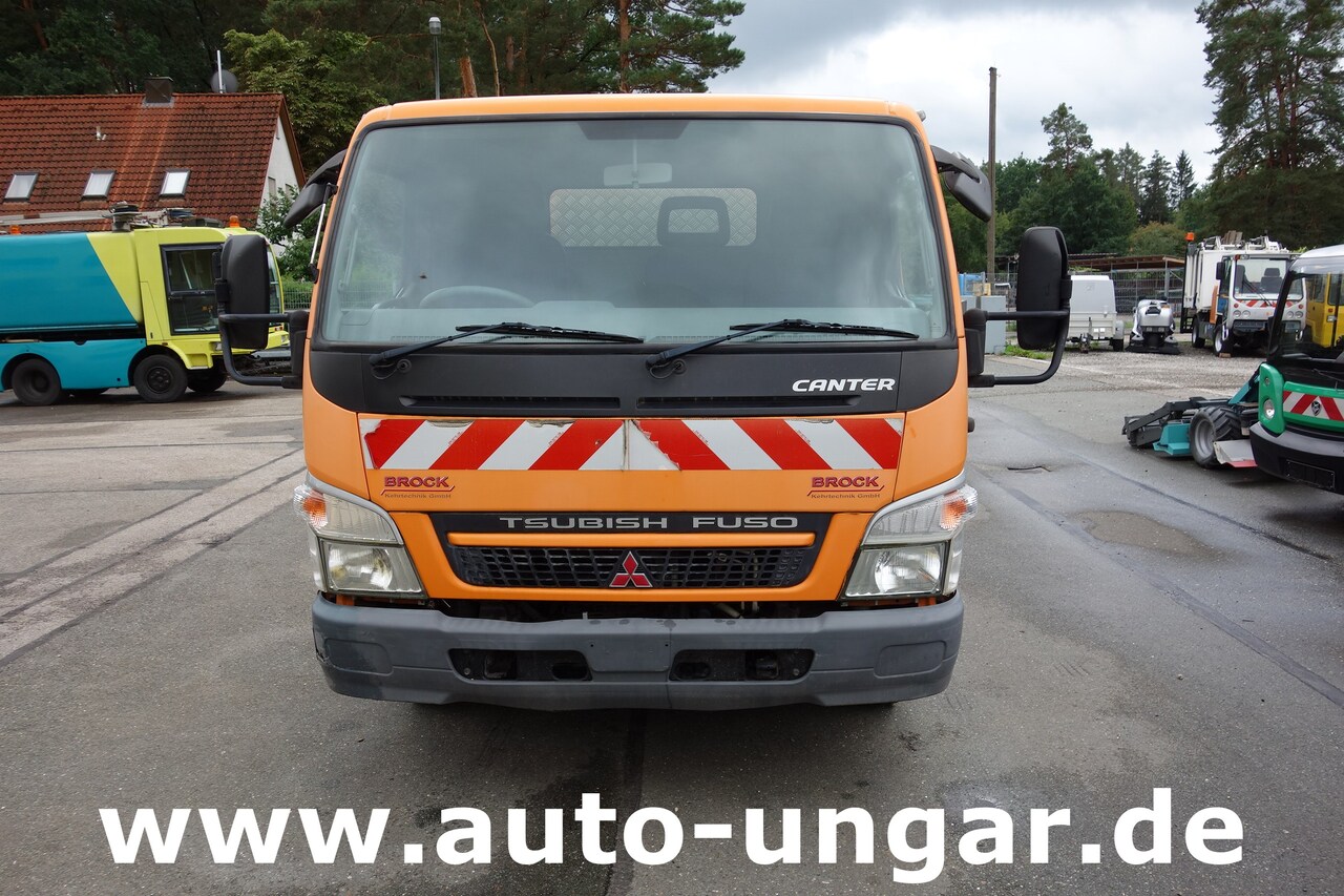 Mitsubishi Fuso Canter 7C15 mit Brock SL 140/2 Kehrmaschine Euro 4 - Barredora vial: foto 2 Mitsubishi Fuso Canter 7C15 mit Brock SL 140/2 Kehrmaschine Euro 4 - Barredora vial: foto 2
