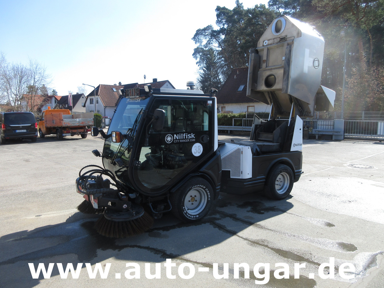 NILFISK CR3500 CityRanger Schmidt Flexigo Multigo 4x4 Kehrmaschine Geräteträger - Barredora vial: foto 2 NILFISK CR3500 CityRanger Schmidt Flexigo Multigo 4x4 Kehrmaschine Geräteträger - Barredora vial: foto 2