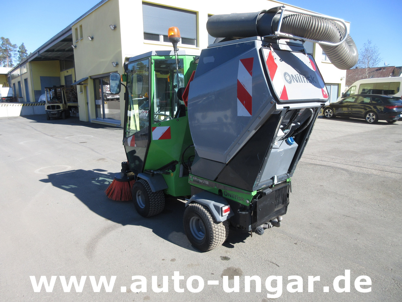 NILFISK Park Ranger 2150 Egholm Geräteträger mit Kehraufbau Baujahr 2018 Perkins - Barredora vial: foto 5 NILFISK Park Ranger 2150 Egholm Geräteträger mit Kehraufbau Baujahr 2018 Perkins - Barredora vial: foto 5