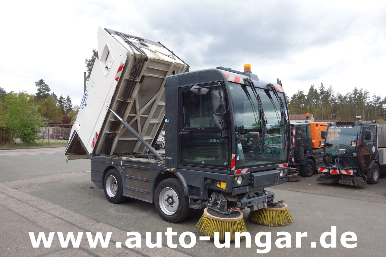 SCHMIDT Cleango 500 EURO 6 Baujahr 2017 Kehrmaschine Straßenkehrmaschine - Barredora vial: foto 1 SCHMIDT Cleango 500 EURO 6 Baujahr 2017 Kehrmaschine Straßenkehrmaschine - Barredora vial: foto 1
