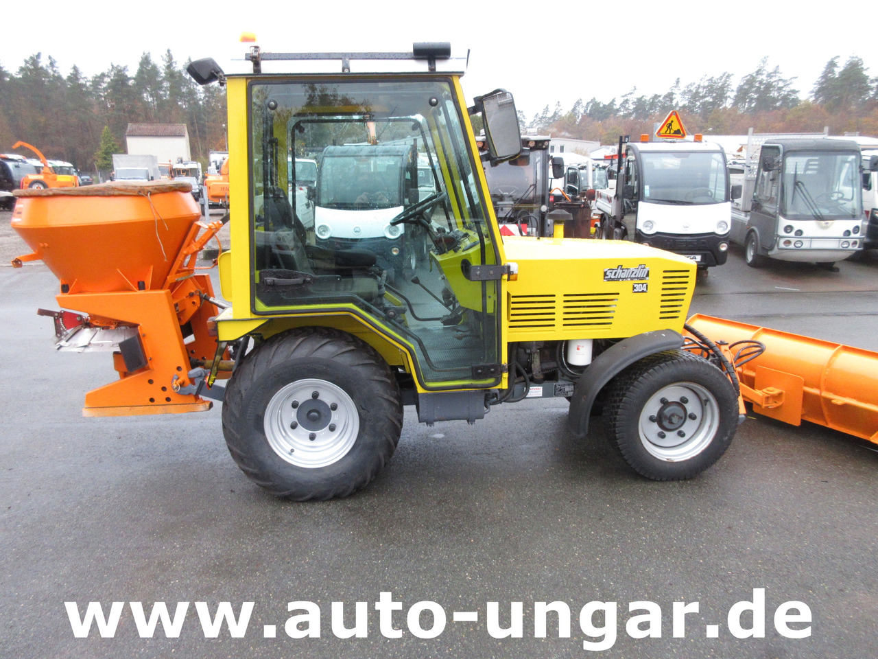 Schanzlin 304 Diesel 4x4 Winterdienst Pflug & Streuer 2-Sitzer Zapfwelle - Tractor municipal: foto 4 Schanzlin 304 Diesel 4x4 Winterdienst Pflug & Streuer 2-Sitzer Zapfwelle - Tractor municipal: foto 4