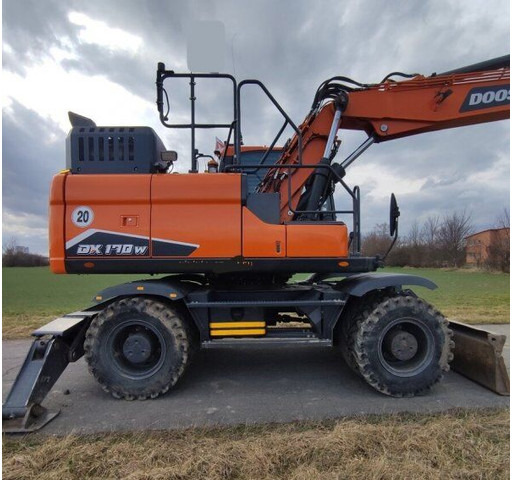Doosan 18.6t DX170 W-7 (DEVELON) - Excavadora de ruedas: foto 1 Doosan 18.6t DX170 W-7 (DEVELON) - Excavadora de ruedas: foto 1