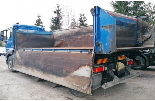 MAN TGS 35.440 EUR6 tridem 8x4 - Camión volquete: foto 3 MAN TGS 35.440 EUR6 tridem 8x4 - Camión volquete: foto 3