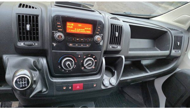 Volquete furgoneta Peugeot Boxer 2.2 Hdi: foto 11 Volquete furgoneta Peugeot Boxer 2.2 Hdi: foto 11