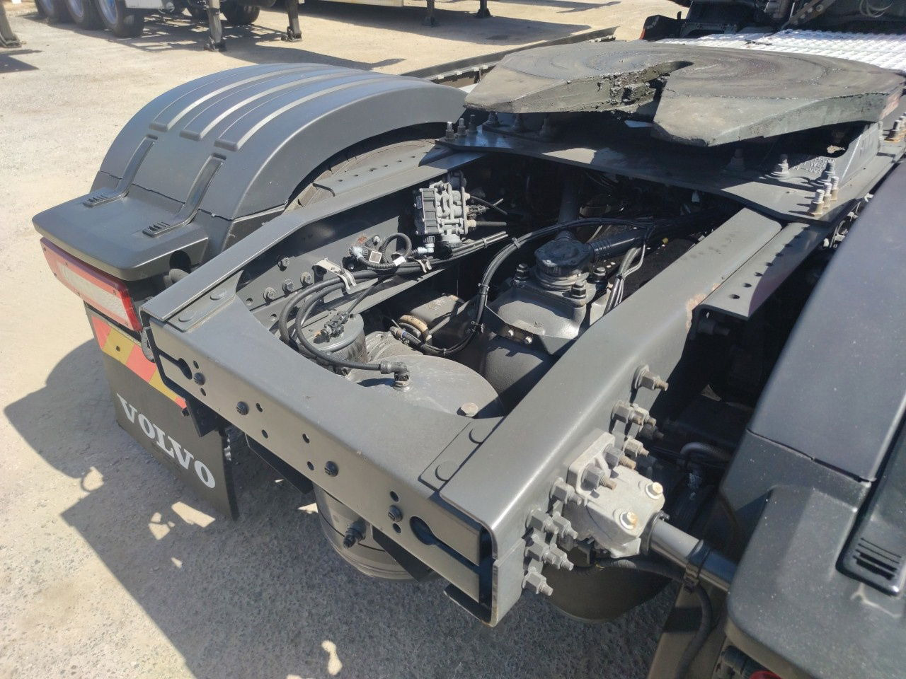 Cabeza tractora Volvo FH 13.500: foto 8