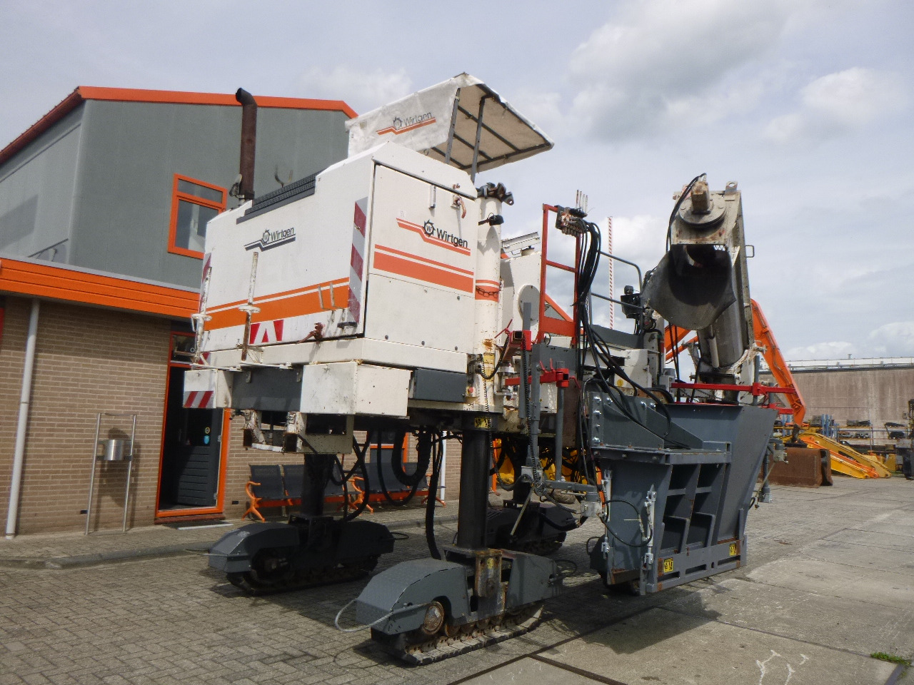 WIRTGEN SP250 - Pavimentadora de encofrado deslizante: foto 5 WIRTGEN SP250 - Pavimentadora de encofrado deslizante: foto 5