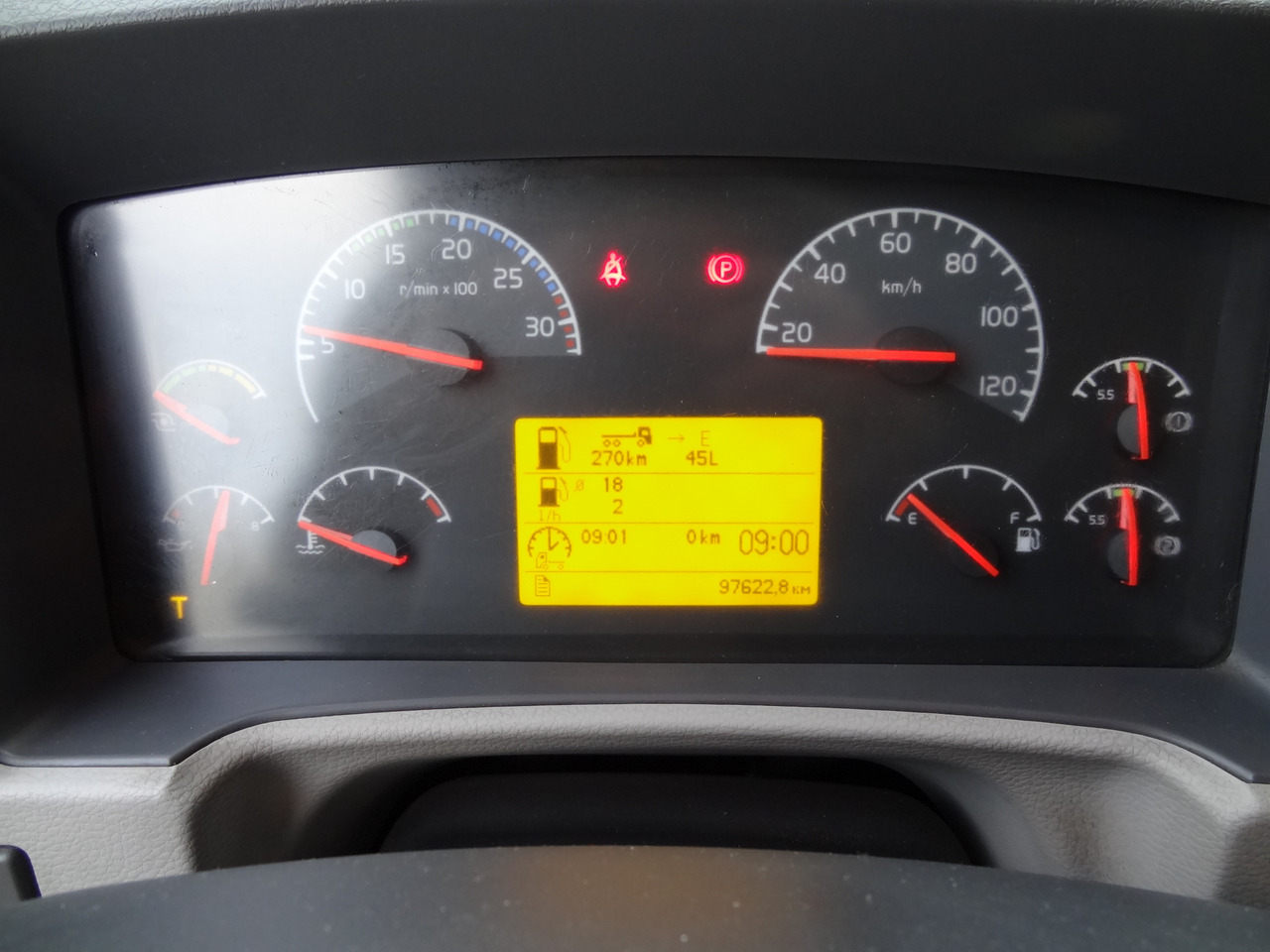 Cabeza tractora Volvo FE320 Fahrschule/ driving school: foto 5