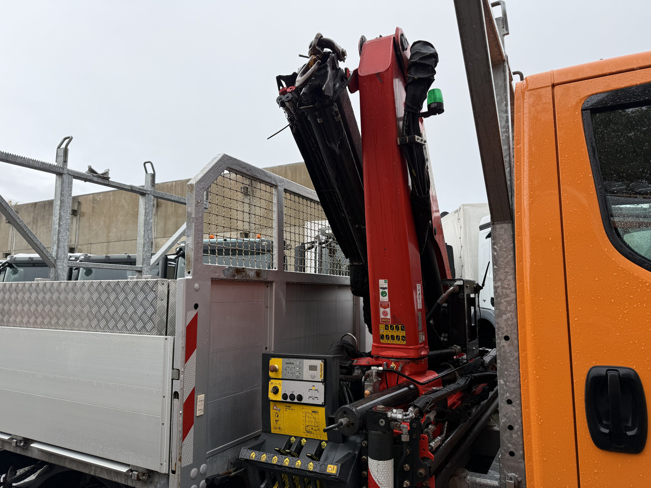 Iveco Daily 55S18W 4X4 Palfinger PK 7.501 - Caja abierta furgoneta: foto 3 Iveco Daily 55S18W 4X4 Palfinger PK 7.501 - Caja abierta furgoneta: foto 3