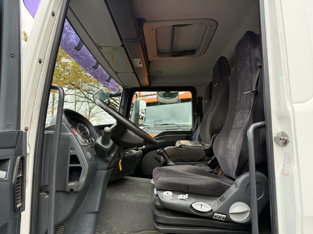 MAN TGM 12.240 Palfinger 11001 bis 19 Meter - Camión grúa, Camión caja abierta: foto 4 MAN TGM 12.240 Palfinger 11001 bis 19 Meter - Camión grúa, Camión caja abierta: foto 4