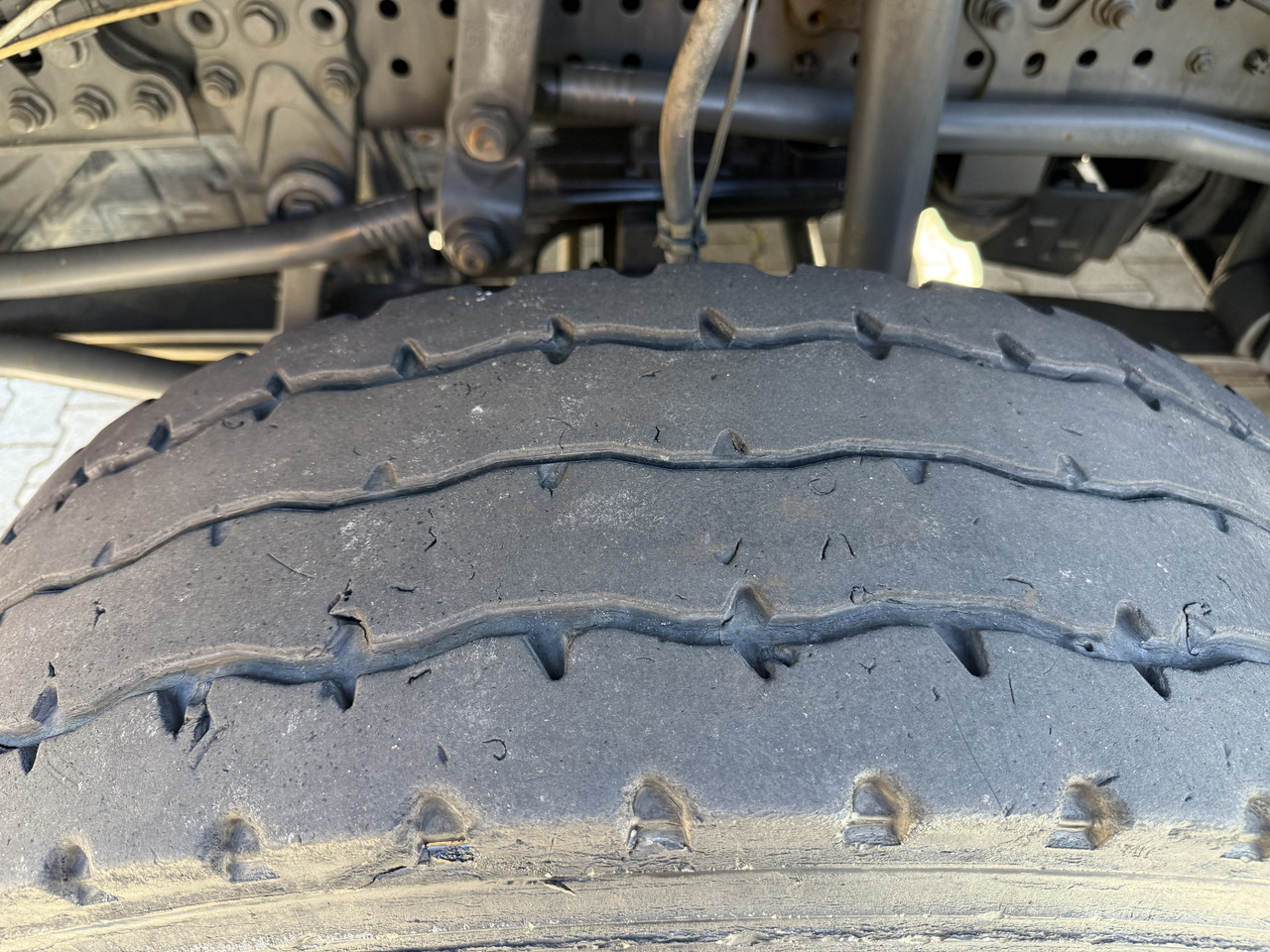 Mercedes-Benz Arocs 3245 K 8X4 Haken - Camión multibasculante: foto 5 Mercedes-Benz Arocs 3245 K 8X4 Haken - Camión multibasculante: foto 5