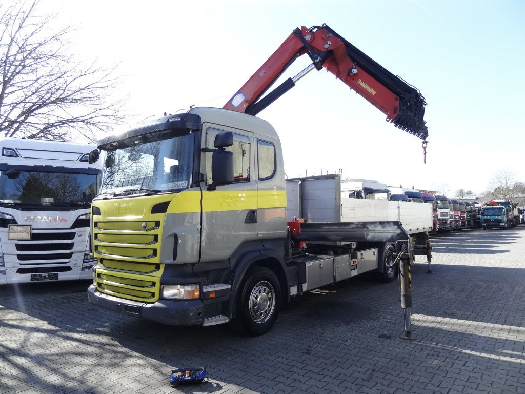 Scania R440 6X2*4 Kran HMF 3000 bis 30 Meter - Camión caja abierta, Camión grúa: foto 1 Scania R440 6X2*4 Kran HMF 3000 bis 30 Meter - Camión caja abierta, Camión grúa: foto 1