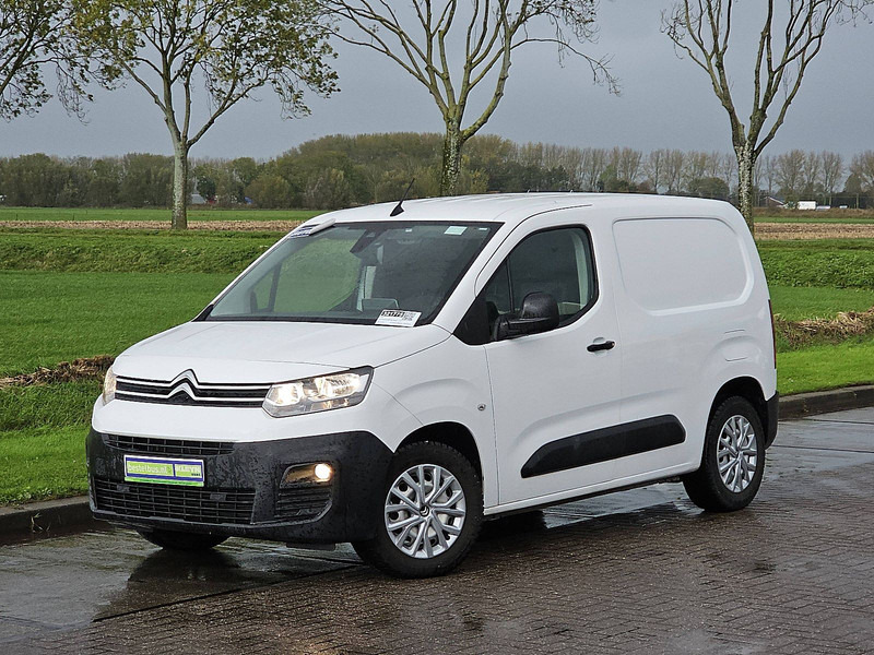 Citroën Berlingo 1.2 L1 Benzine Automaat! - Furgoneta caja cerrada: foto 2 Citroën Berlingo 1.2 L1 Benzine Automaat! - Furgoneta caja cerrada: foto 2