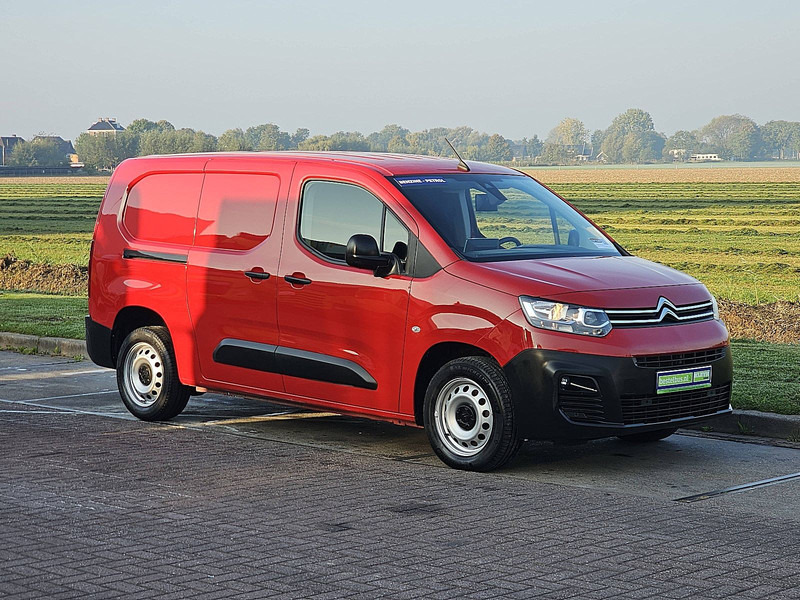 Citroën Berlingo 1.4 XL 130 AUT. 34 dkm. - Furgoneta caja cerrada: foto 5 Citroën Berlingo 1.4 XL 130 AUT. 34 dkm. - Furgoneta caja cerrada: foto 5