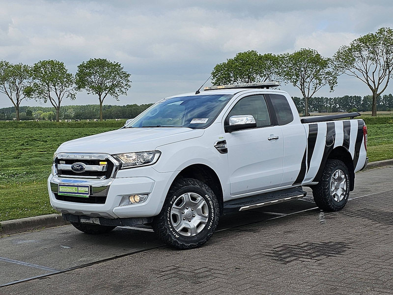 Ford Ranger 2.2 TDCI XLT 4WD - Pick-up: foto 2 Ford Ranger 2.2 TDCI XLT 4WD - Pick-up: foto 2