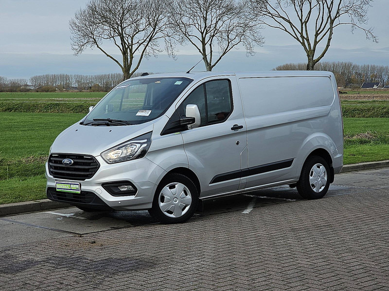 Ford Transit Custom 2.0 TDCI 130 AUT. L1H1 - Furgoneta pequeña: foto 2 Ford Transit Custom 2.0 TDCI 130 AUT. L1H1 - Furgoneta pequeña: foto 2