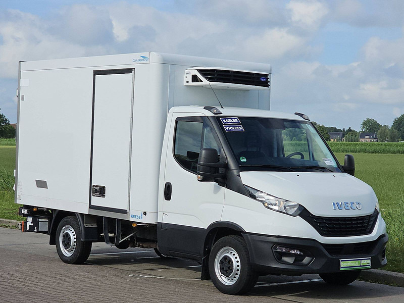 Iveco Daily 35S14 Koelwagen Laadklep - Furgoneta frigorifica: foto 5 Iveco Daily 35S14 Koelwagen Laadklep - Furgoneta frigorifica: foto 5