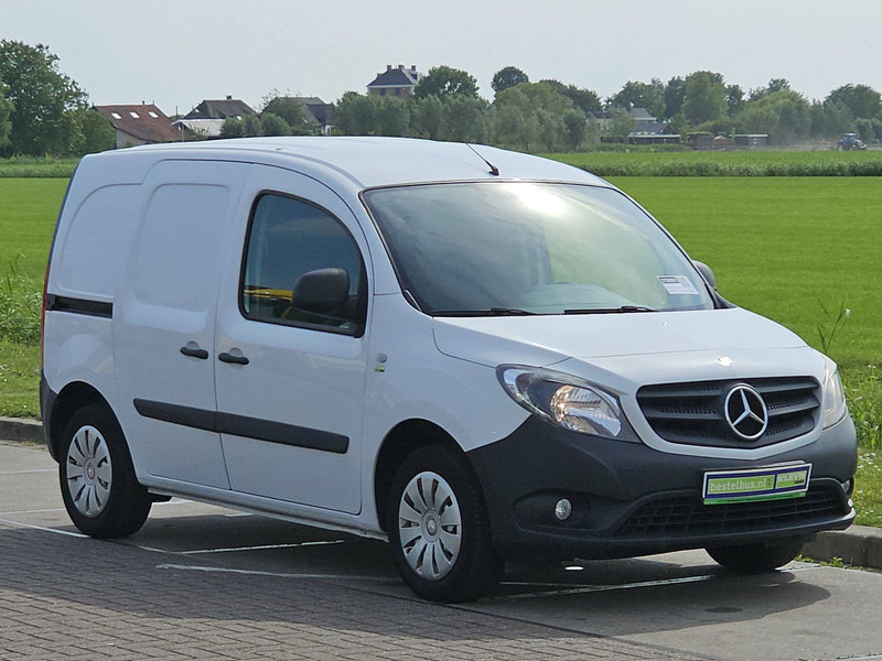 Mercedes-Benz Citan 108 CDI LONG Airco Euro6 NAP - Furgoneta caja cerrada: foto 5 Mercedes-Benz Citan 108 CDI LONG Airco Euro6 NAP - Furgoneta caja cerrada: foto 5