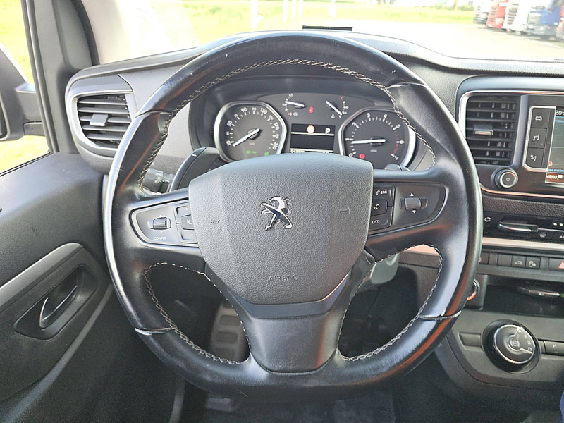 Furgoneta pequeña Peugeot Expert 2.0 L3 SPORT Autm 177Pk!: foto 14 Furgoneta pequeña Peugeot Expert 2.0 L3 SPORT Autm 177Pk!: foto 14